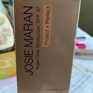 Argon daily moisturizer SPF 47 jumbo size 6 fl oz